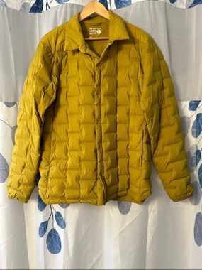 Men’s Mountain Hardwear Olive Mustard Quilted Puffer Jacket